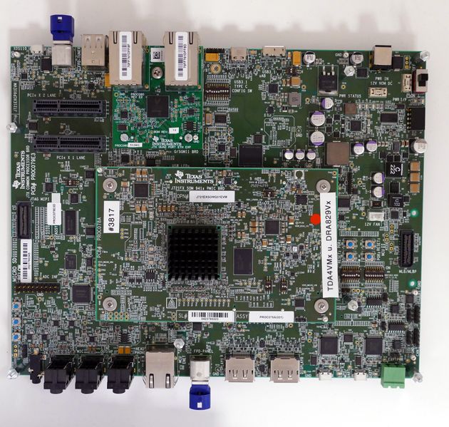 File:TI J721EXCP01EVM.jpg